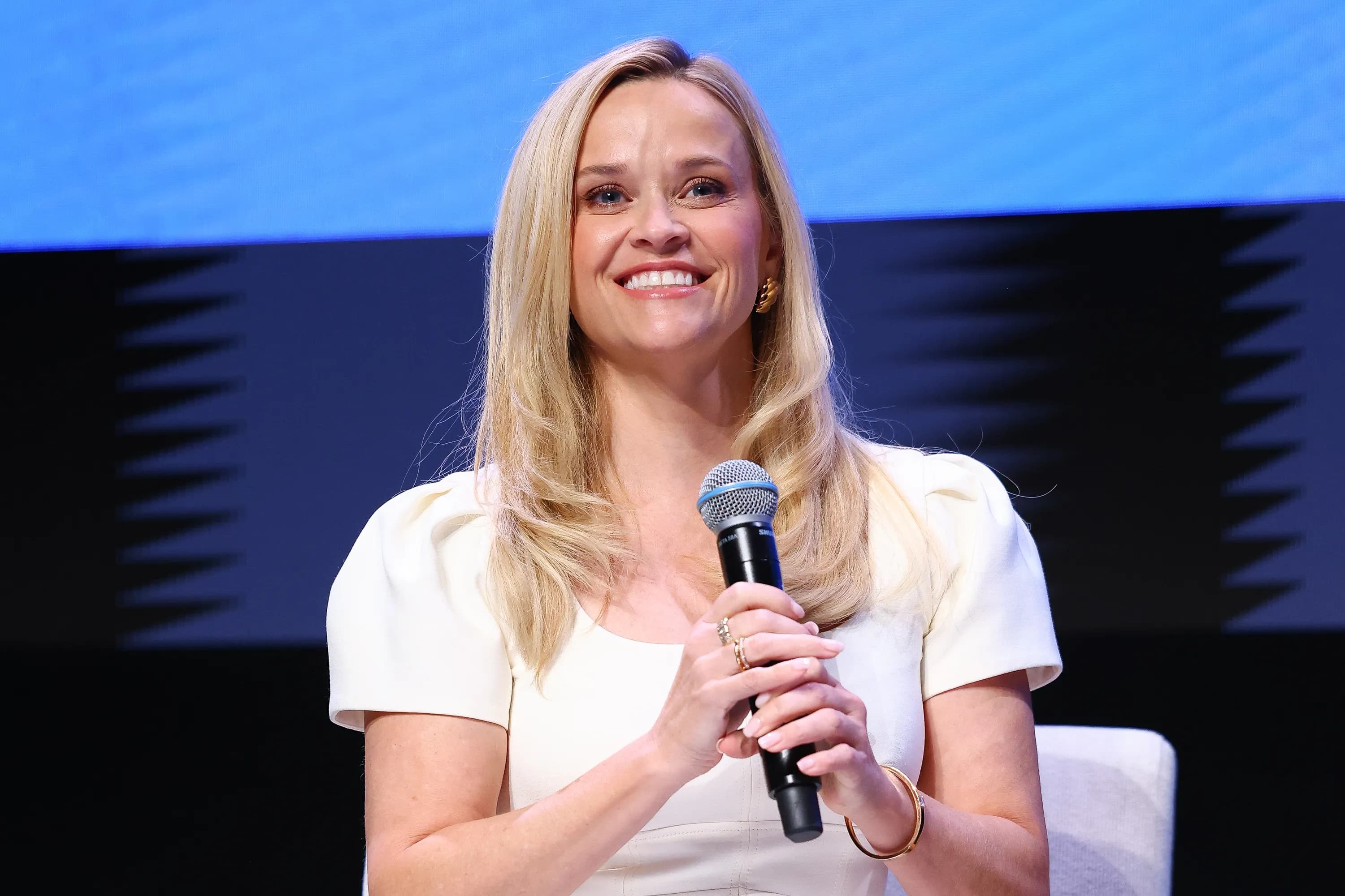 Hello Sunshine, Reese Witherspoon ve Mediawan satın almasının ardından personelinin yarısını işten çıkarıyor